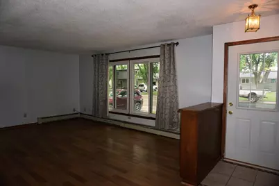 405 10th Street SE, Barnesville, MN 56514 - Photo 4