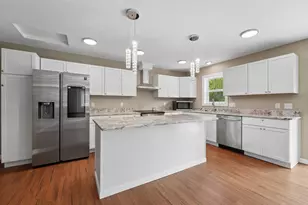 1886 Desoto Street N, Maplewood, MN 55117 - Photo 2
