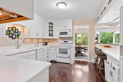 7250 Lewis Ridge Parkway #112, Edina, MN 55439 - Photo 8