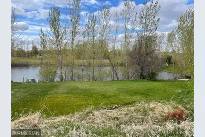 1555 9th Avenue, Hutchinson, MN 55350 - Photo 2