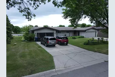 1710 N Park Street, Fergus Falls, MN 56537 - Photo 2