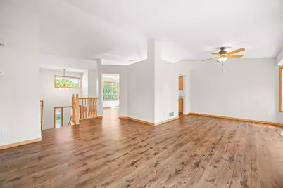 488 Thomas Avenue, Shakopee, MN 55379 - Photo 10