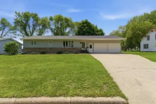 122 Martin St E, Lewisville, MN 56060 - Photo 1
