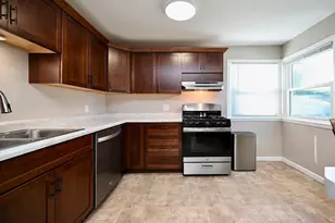 501 E Howard (10th) St, Winona, MN 55987 - Photo 8