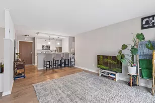 433 S 7th St, Minneapolis, MN 55415 - Photo 2