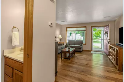 372 Gironde Court, Woodbury, MN 55125 - Photo 8