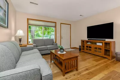 372 Gironde Court, Woodbury, MN 55125 - Photo 6