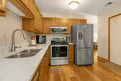 372 Gironde Court, Woodbury, MN 55125 - Photo 14