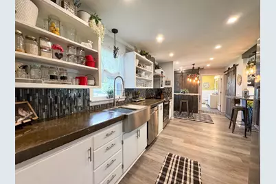 1231 N Baird Avenue, Fergus Falls, MN 56537 - Photo 8