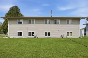 1014 24th Ave S, Moorhead, MN 56560 - Photo 2