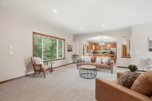 7117 Oakridge Trail, Shakopee, MN 55379 - Photo 16