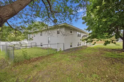 5116 Edgewood Avenue N, Crystal, MN 55428 - Photo 4