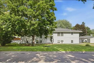 5116 Edgewood Avenue N, Crystal, MN 55428 - Photo 1
