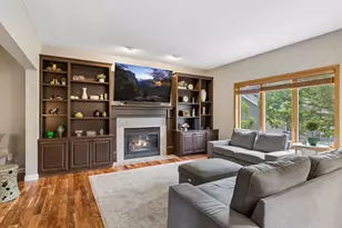 3794 Smithfield Curve, Woodbury, MN 55129 - Photo 2