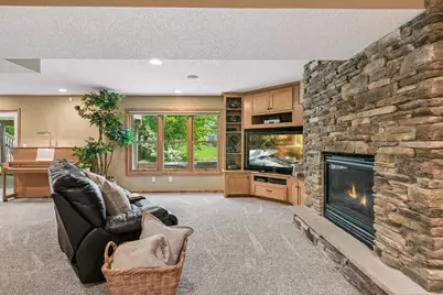 9176 Tewsbury Gate N, Maple Grove, MN 55311 - Photo 32