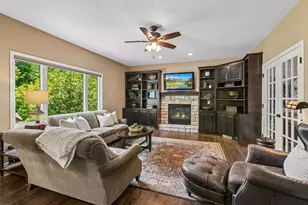 9176 Tewsbury Gate N, Maple Grove, MN 55311 - Photo 10