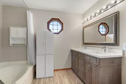 864 Winterberry Court, Woodbury, MN 55125 - Photo 20