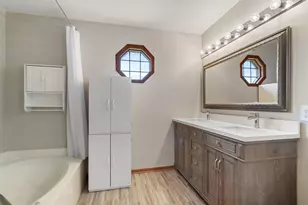 864 Winterberry Ct, Woodbury, MN 55125 - Photo 20