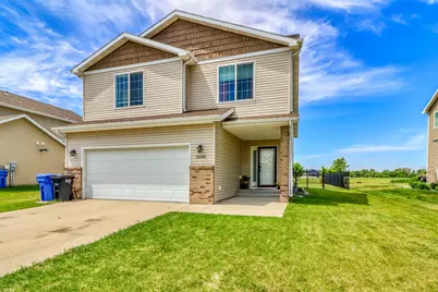 5543 27th Street S, Fargo, ND 58104 - Photo 2