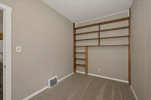 5319 E 3rd St, Superior, WI 54880 - Photo 12