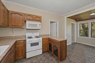 5319 E 3rd St, Superior, WI 54880 - Photo 10