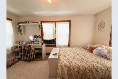 989 Conway Street, Saint Paul, MN 55106 - Photo 8