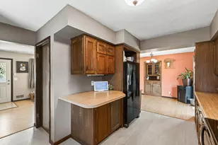 6206 47th Ave N, Crystal, MN 55422 - Photo 10