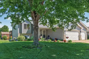1831 73rd St, Hugo, MN 55038 - Photo 2