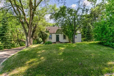 1612 County Road C E, Maplewood, MN 55109 - Photo 1