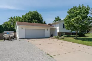225 20th St NW, Owatonna, MN 55060 - Photo 4