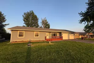 21054 Eagle Dr, Osakis, MN 56360 - Photo 2