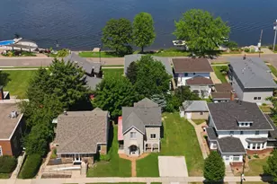 119 Main St E, Wabasha, MN 55981 - Photo 2