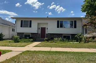 723 E Broadway St, Winona, MN 55987 - Photo 1