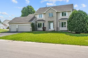4290 Cottonwood Ln N, Plymouth, MN 55441 - Photo 2