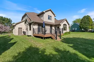 405 Linda Ln, Cloquet, MN 55720 - Photo 8