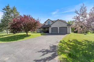 405 Linda Ln, Cloquet, MN 55720 - Photo 2