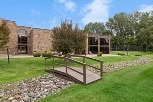 2220 Midland Grove Rd, Roseville, MN 55113 - Photo 22