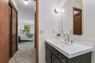 2220 Midland Grove Rd, Roseville, MN 55113 - Photo 14