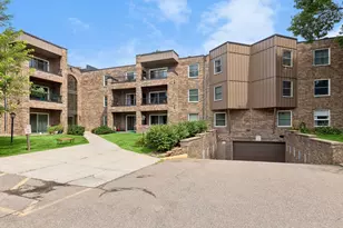 2220 Midland Grove Rd, Roseville, MN 55113 - Photo 26