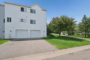 9062 Terra Verde Trail, Eden Prairie, MN 55347 - Photo 14