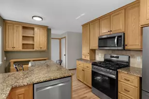 8473 Meadow Lake Road N, New Hope, MN 55428 - Photo 16