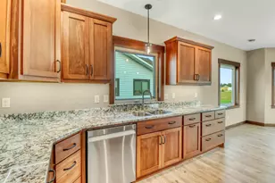 830 Lake Forest Cir, Detroit Lakes, MN 56501 - Photo 12