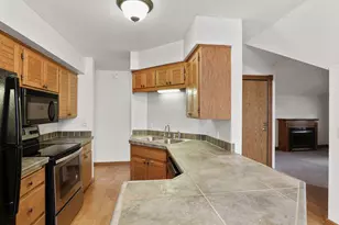 197 Kent St, Saint Paul, MN 55102 - Photo 80