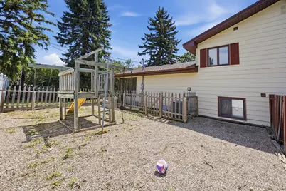 1304 26th Avenue S, Moorhead, MN 56560 - Photo 6