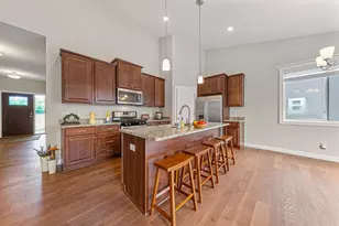 137 Bluff Ln, Dundas, MN 55019 - Photo 14