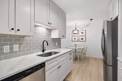 215 Barry Avenue S #218, Wayzata, MN 55391 - Photo 14