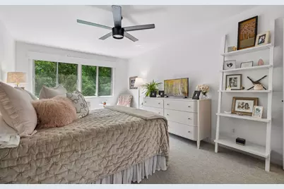 215 Barry Avenue S #218, Wayzata, MN 55391 - Photo 18
