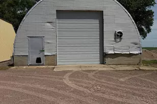 78772 290th St, Madelia, MN 56062 - Photo 38