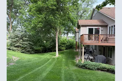 10735 57th Avenue N, Plymouth, MN 55442 - Photo 2