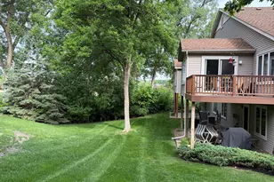 10735 57th Ave N, Plymouth, MN 55442 - Photo 2